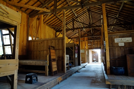 Reconstitution d'une barraque du camp de Bandō au musée historique de Naruto