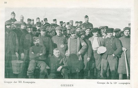 Groupe de la 12e compagnie au camp de Giessen pendant la Première Guerre Mondiale