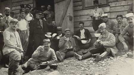 Le repas au camp de prisonniers de Hammelburg pendant la Première Guerre Mondiale