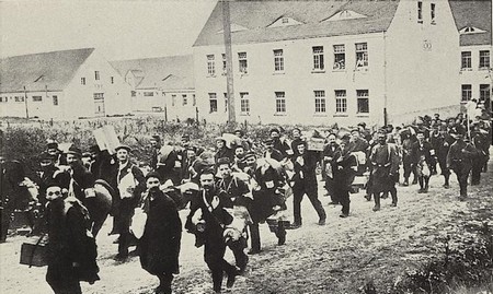 l'arrivée des prisonniers au camp de Heuberg pendant la Première Guerre Mondiale