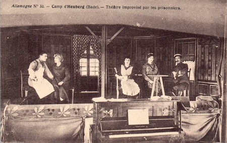 Théâtre improvisé par les prisonniers au camp de Heuberg