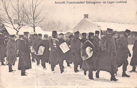 Des prisonniers français dans le camp de prisonniers de Lechfeld pendant la Grande Guerre