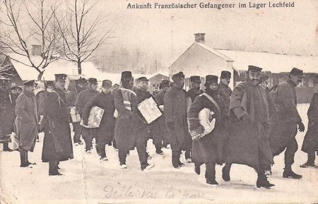 Des prisonniers fran&ccedil;ais dans le camp de prisonniers de Lechfeld pendant la Grande Guerre
