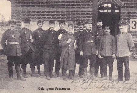 Des prisonniers fran&ccedil;ais dans le camp de prisonniers de Lechfeld pendant la Premi&egrave;re Guerre Mondiale
