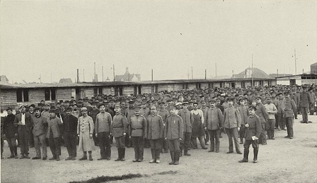 L'appel des prisonniers de guerre dans le camp de Nüremberg pendant la Première Guerre Mondiale