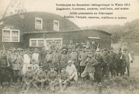 un groupe de prisonniers alliés au camp de Wahn