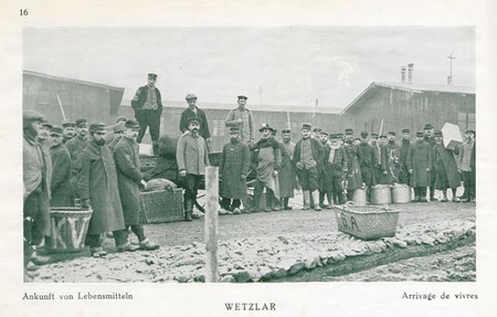 Arrivage de vivre dans le camp de Wetzlar pendant la Première Guerre Mondiale