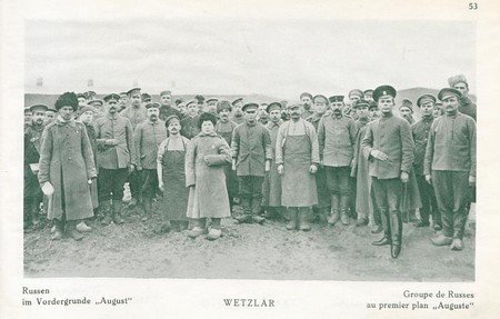 Un groupe de prisonniers russes au camp de Wetzlard pendant la Première Guerre Mondiale