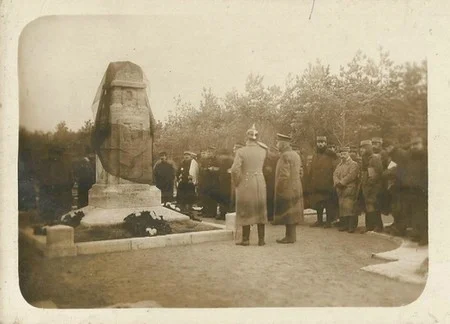 Une c&eacute;r&eacute;monie au camp de prisonnier de Zerbst pendant la Premi&egrave;re Guerre Mondiale