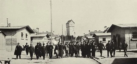 des prisonniers fran&ccedil;ais dans le camp de Grafenw&ouml;hr pendant la Grande Guerre