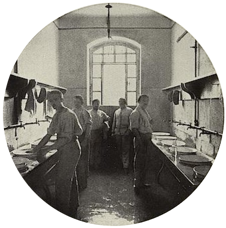 les lavabos dans le camp de prisonniers de Würzburg pendant la Première Guerre Mondiale
