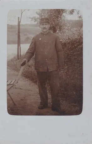 Alfred LEGRAND &agrave; Minden sur une carte postale (recto d'une carte postale)