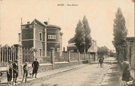 La rue Kl&eacute;ber &agrave; Anzin sur une carte postale