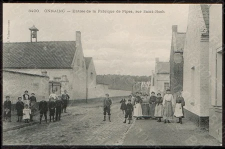 Entr&eacute;e de la fabrique de pipes, rue Saint-Roch &agrave; Onnaing