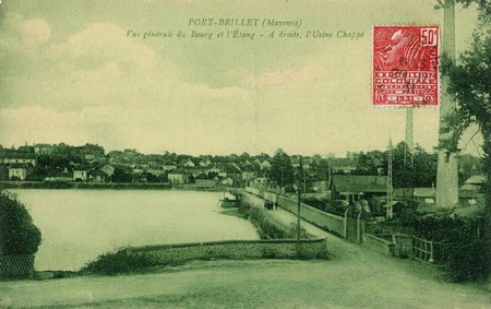 Vue général et l'usine Chappée à Port-Brillet sur une carte postale de 1931