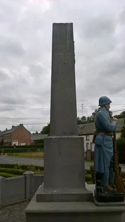 Photo du monument aux Morts de Grand-Fayt dans l'Avesnois