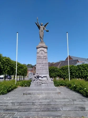 Photo du monument aux morts pour la France à Maroilles