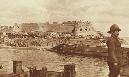 Fort de Seddul-Bahr détruit par les tirs de la marine britannique