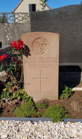Tombe du soldat britannique Reed au cimetière de Saultain